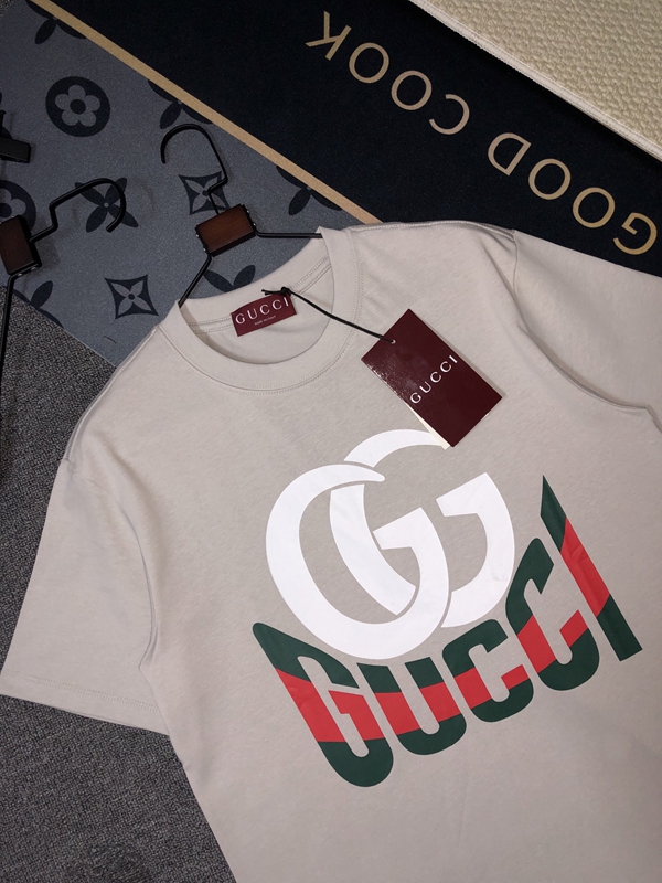 ブランドTシャツ背面デザイン